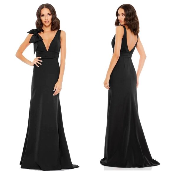 Mac Duggal Mermaid Gown with Bow on Sleeve - Size 4 - Picture 1 of 11